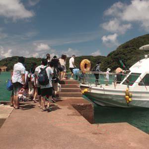 辰の島遊覧と海水浴